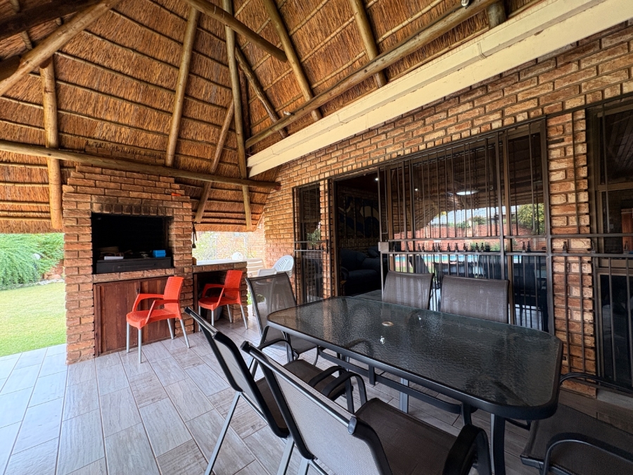 6 Bedroom Property for Sale in Doringkruin North West